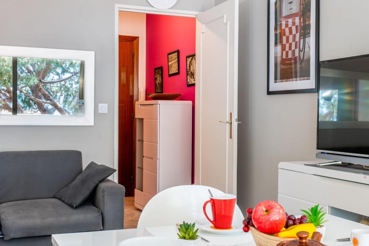 2-room With Terrace Sea View Apartment *